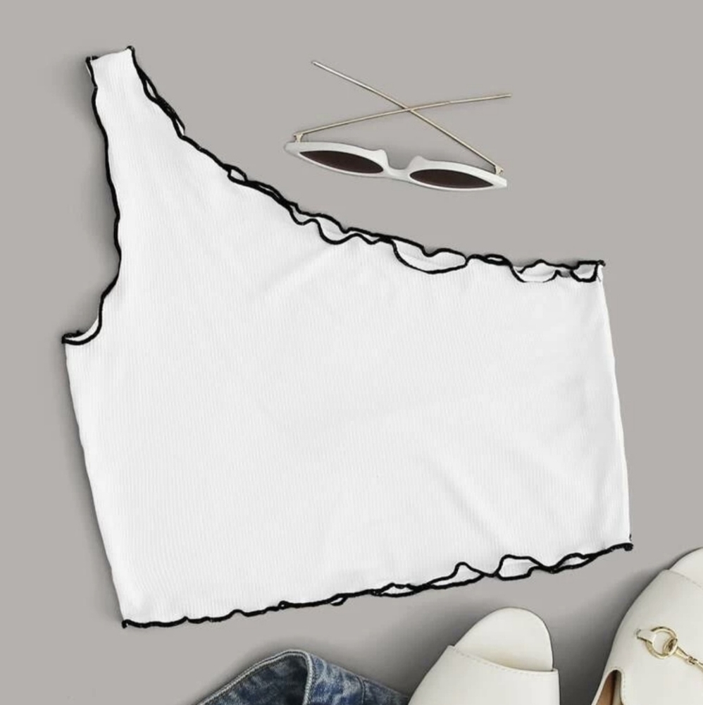 One Shoulder Lettuce Trim Crop Top